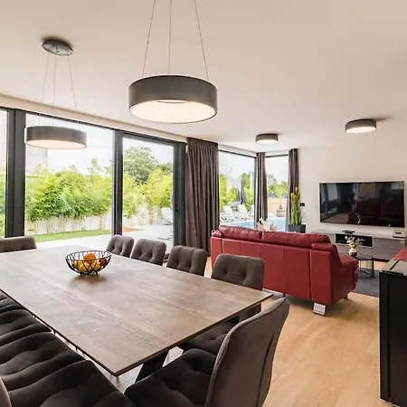 Modern Miaa -32 M2 Pool, 4 En-suite Bedrooms Villa *