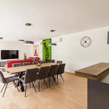 Villa Modern Miaa -32 M2 Pool, 4 En-suite Bedrooms