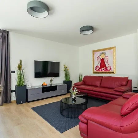 Villa Modern Miaa -32 M2 Pool, 4 En-suite Bedrooms Medulin